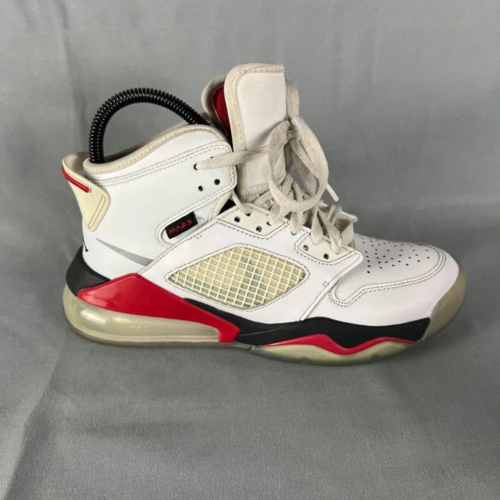 Nike Air Jordan Mid Mars 270 Sneakers Kids 6 White Fire Red Lace Up BQ6508-100